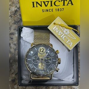 Invicta RACING Gold and Black Watch with Mesh Band